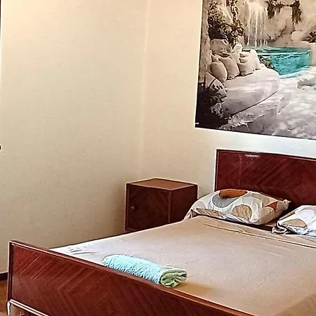 Private Room With Balcony For One Or Two People Near Lisbon Airport Homestay Lisbon
